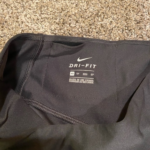 Nike leggings - Picture 2 of 5